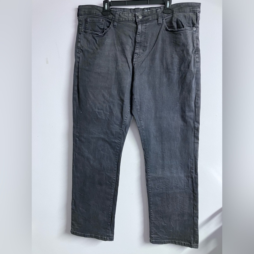 Izod Relaxed Fit Straight Cut Men’s Jeans, 38 x 32, Gray, Casual/Activewear